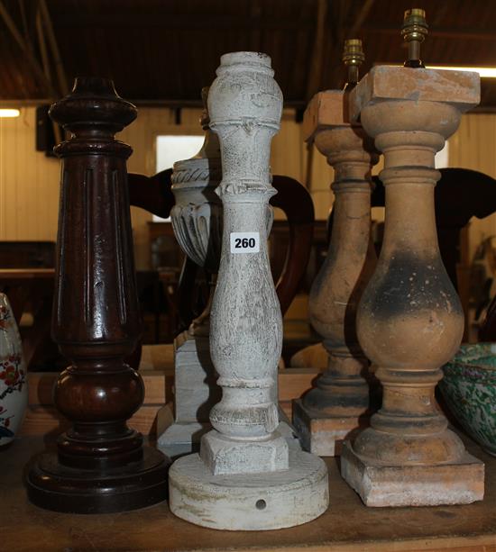 2 stone lamps & 3 others(-)